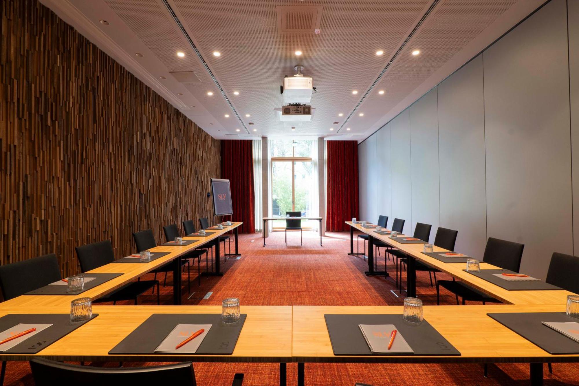 Hotel Sly Berlín Exterior foto Meeting room